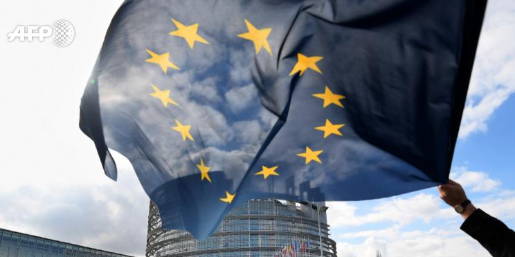 Eurocâmara aprova polêmica reforma de direitos autorais na UE